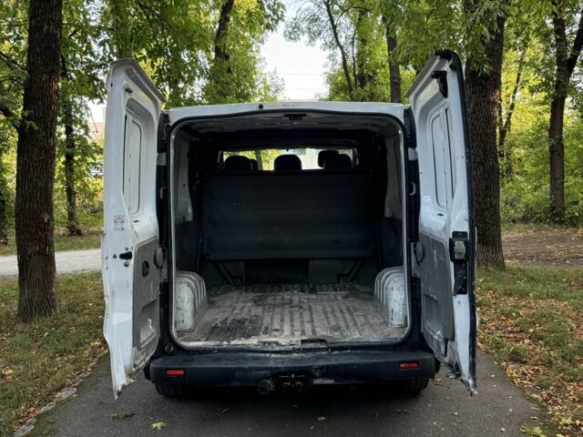 Білий Рено Трафік, об'ємом двигуна 1.9 л та пробігом 198 тис. км за 4750 $, фото 20 на Automoto.ua