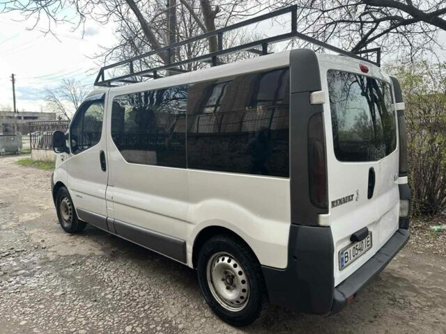 Білий Рено Трафік, об'ємом двигуна 1.9 л та пробігом 300 тис. км за 5650 $, фото 2 на Automoto.ua