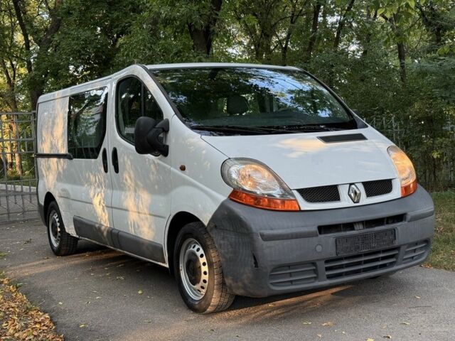 Білий Рено Трафік, об'ємом двигуна 1.9 л та пробігом 198 тис. км за 4750 $, фото 6 на Automoto.ua