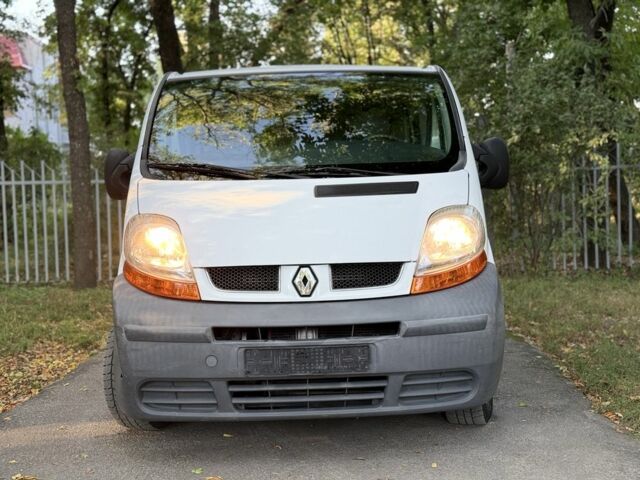 Білий Рено Трафік, об'ємом двигуна 1.9 л та пробігом 198 тис. км за 4750 $, фото 8 на Automoto.ua