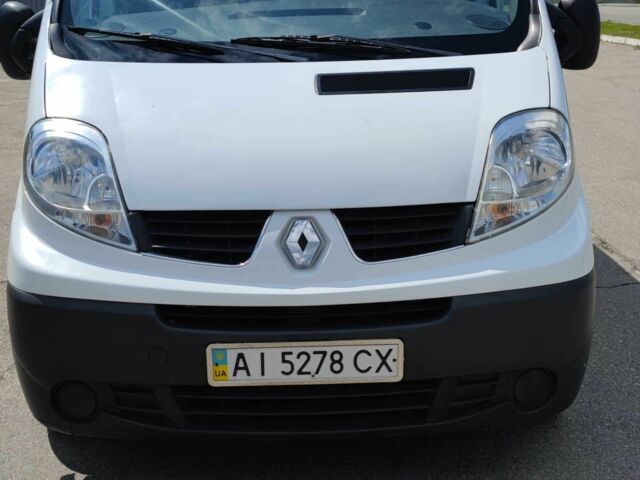 Белый Рено Трафик, объемом двигателя 2 л и пробегом 483 тыс. км за 6900 $, фото 5 на Automoto.ua