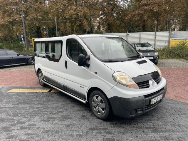 Белый Рено Трафик, объемом двигателя 2 л и пробегом 275 тыс. км за 7850 $, фото 7 на Automoto.ua