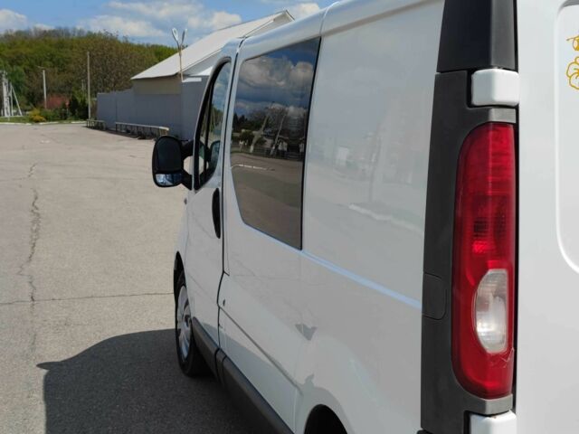 Белый Рено Трафик, объемом двигателя 2 л и пробегом 483 тыс. км за 6900 $, фото 7 на Automoto.ua