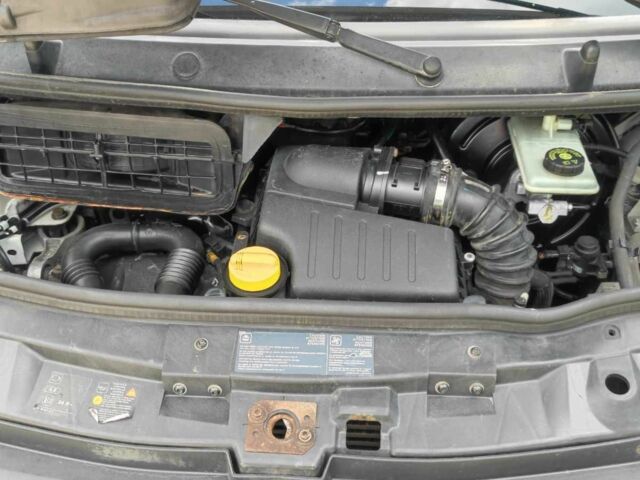 Белый Рено Трафик, объемом двигателя 2 л и пробегом 483 тыс. км за 6900 $, фото 15 на Automoto.ua