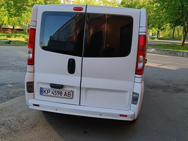Белый Рено Трафик, объемом двигателя 2 л и пробегом 324 тыс. км за 7450 $, фото 4 на Automoto.ua