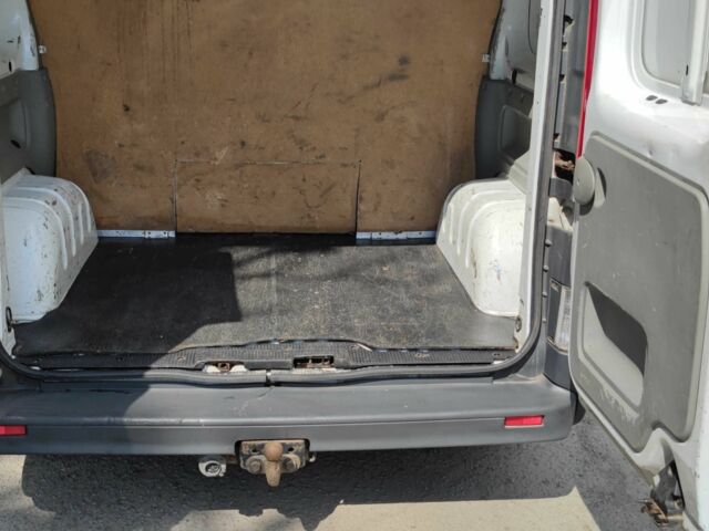 Белый Рено Трафик, объемом двигателя 2 л и пробегом 483 тыс. км за 6900 $, фото 14 на Automoto.ua