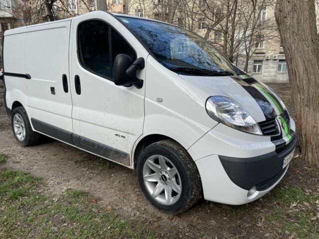 Білий Рено Трафік, об'ємом двигуна 2 л та пробігом 260 тис. км за 6800 $, фото 2 на Automoto.ua