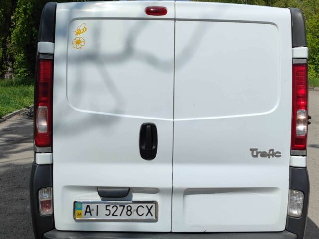 Белый Рено Трафик, объемом двигателя 2 л и пробегом 483 тыс. км за 6900 $, фото 10 на Automoto.ua
