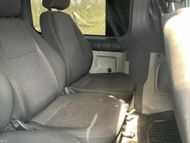 Белый Рено Трафик, объемом двигателя 2 л и пробегом 465 тыс. км за 3500 $, фото 4 на Automoto.ua