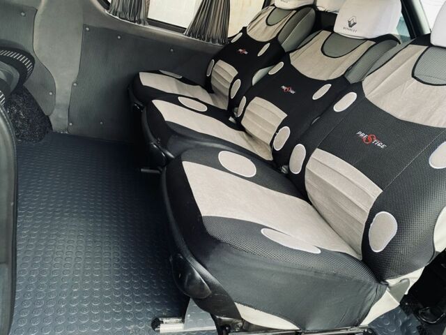 Рено Трафик 2008 в Березань на Automoto.ua Белый Рено Трафик, объемом двигателя 2 л и пробегом 254 тыс. км за 10000 $, фото 7 на Automoto.ua