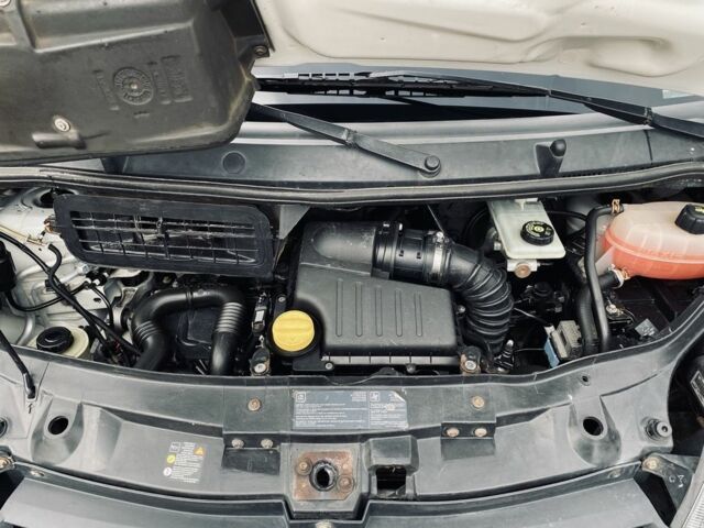 Рено Трафик 2008 в Березань на Automoto.ua Белый Рено Трафик, объемом двигателя 2 л и пробегом 254 тыс. км за 10000 $, фото 2 на Automoto.ua