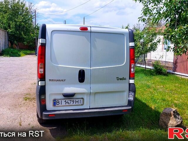 Белый Рено Трафик, объемом двигателя 2 л и пробегом 334 тыс. км за 6700 $, фото 3 на Automoto.ua