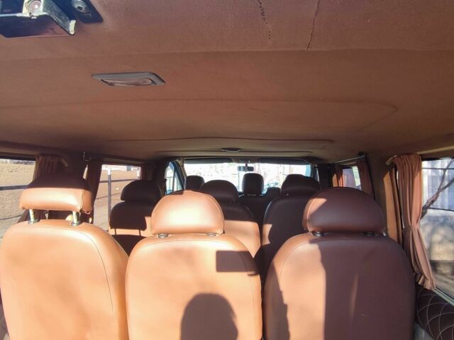 Белый Рено Трафик, объемом двигателя 0 л и пробегом 280 тыс. км за 10500 $, фото 2 на Automoto.ua