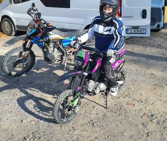 Белый Рено Трафик, объемом двигателя 2 л и пробегом 203 тыс. км за 12764 $, фото 1 на Automoto.ua