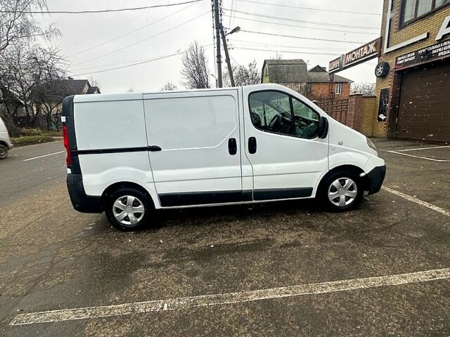 Белый Рено Трафик, объемом двигателя 2 л и пробегом 283 тыс. км за 9500 $, фото 9 на Automoto.ua