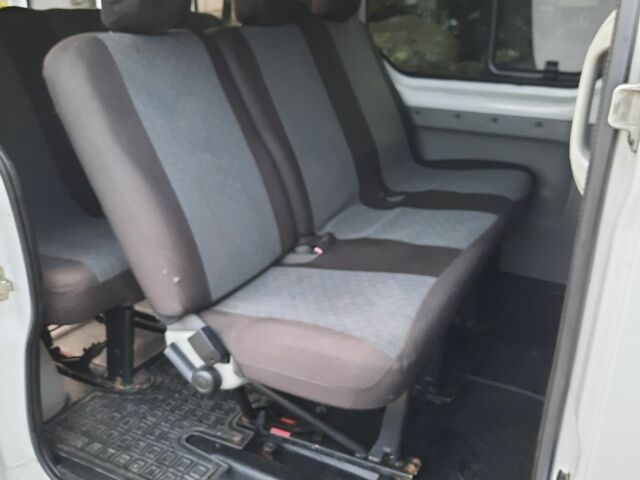 Белый Рено Трафик, объемом двигателя 2 л и пробегом 260 тыс. км за 12000 $, фото 7 на Automoto.ua