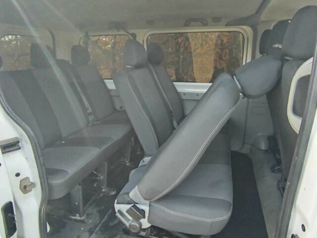 Білий Рено Трафік, об'ємом двигуна 2 л та пробігом 330 тис. км за 10900 $, фото 6 на Automoto.ua