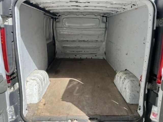 Білий Рено Трафік, об'ємом двигуна 2 л та пробігом 255 тис. км за 3300 $, фото 8 на Automoto.ua