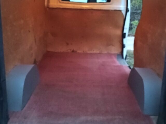 Білий Рено Трафік, об'ємом двигуна 2 л та пробігом 230 тис. км за 10200 $, фото 4 на Automoto.ua