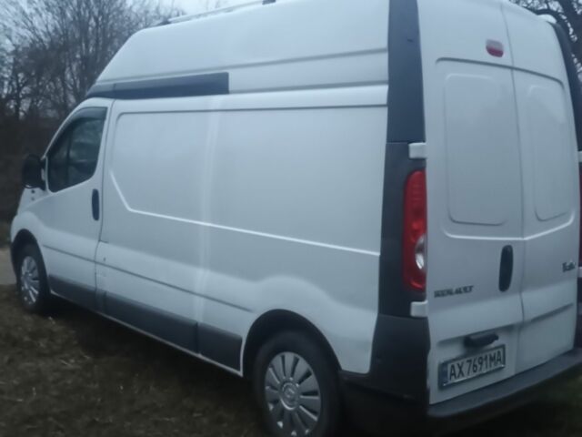 Білий Рено Трафік, об'ємом двигуна 2 л та пробігом 230 тис. км за 10200 $, фото 3 на Automoto.ua