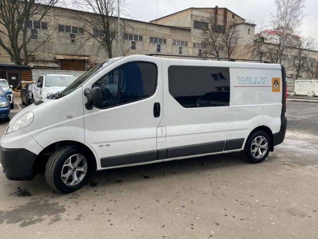 Белый Рено Трафик, объемом двигателя 2 л и пробегом 260 тыс. км за 11300 $, фото 2 на Automoto.ua