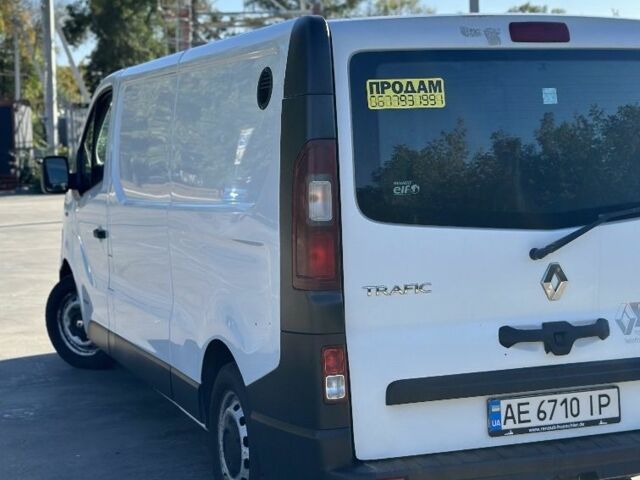 Білий Рено Трафік, об'ємом двигуна 1.6 л та пробігом 384 тис. км за 9000 $, фото 3 на Automoto.ua