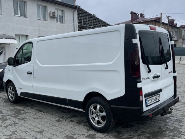 Белый Рено Трафик, объемом двигателя 1.6 л и пробегом 290 тыс. км за 8400 $, фото 7 на Automoto.ua