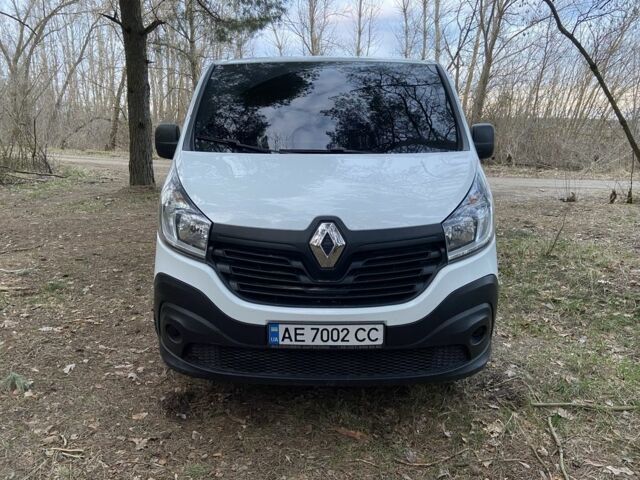 Рено Трафик 2016 в Васильковке на Automoto.ua Белый Рено Трафик, объемом двигателя 1.6 л и пробегом 285 тыс. км за 11999 $, фото 4 на Automoto.ua