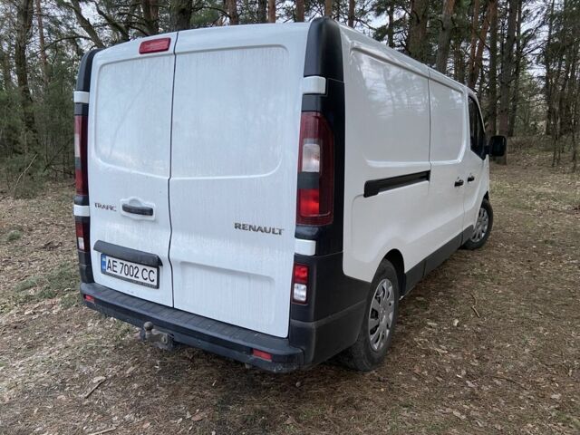 Рено Трафик 2016 в Васильковке на Automoto.ua Белый Рено Трафик, объемом двигателя 1.6 л и пробегом 285 тыс. км за 11999 $, фото 2 на Automoto.ua