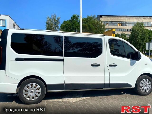 Белый Рено Трафик, объемом двигателя 1.6 л и пробегом 314 тыс. км за 14700 $, фото 5 на Automoto.ua