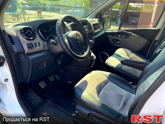 Белый Рено Трафик, объемом двигателя 1.6 л и пробегом 314 тыс. км за 14700 $, фото 6 на Automoto.ua