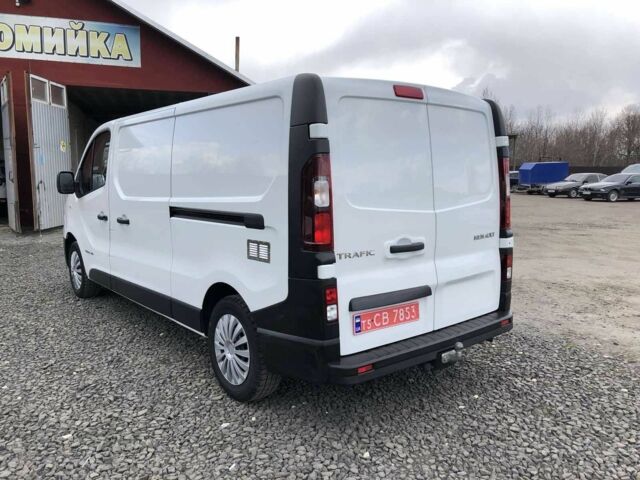 Белый Рено Трафик, объемом двигателя 1.6 л и пробегом 105 тыс. км за 12500 $, фото 4 на Automoto.ua