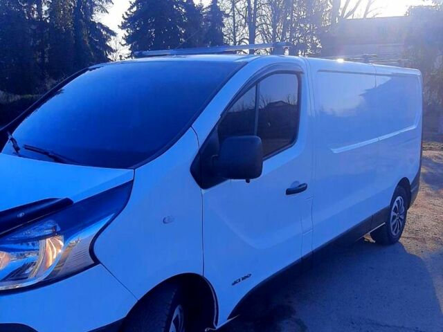 Белый Рено Трафик, объемом двигателя 1.6 л и пробегом 141 тыс. км за 13000 $, фото 3 на Automoto.ua