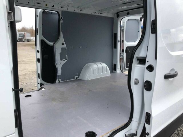 Білий Рено Трафік, об'ємом двигуна 1.6 л та пробігом 105 тис. км за 13000 $, фото 6 на Automoto.ua