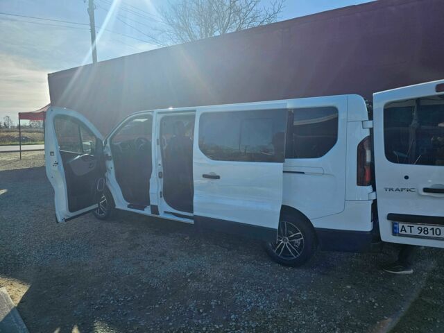 Белый Рено Трафик, объемом двигателя 1.6 л и пробегом 240 тыс. км за 15800 $, фото 7 на Automoto.ua