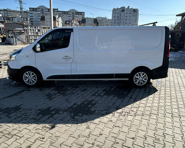 Белый Рено Трафик, объемом двигателя 1.6 л и пробегом 221 тыс. км за 16700 $, фото 4 на Automoto.ua