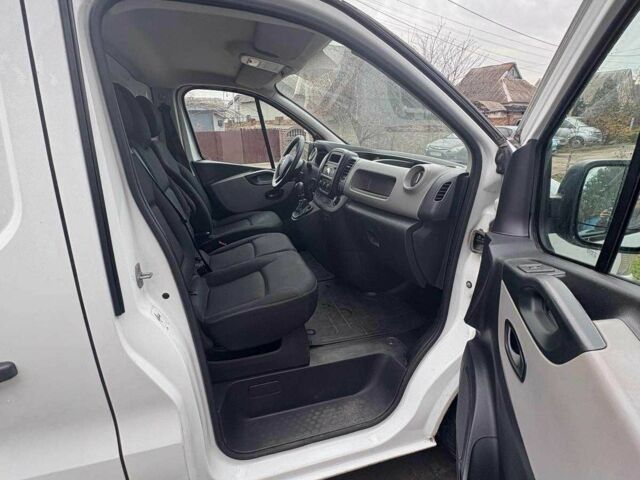 Білий Рено Трафік, об'ємом двигуна 1.6 л та пробігом 151 тис. км за 14600 $, фото 6 на Automoto.ua