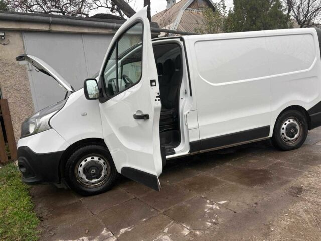 Білий Рено Трафік, об'ємом двигуна 1.6 л та пробігом 151 тис. км за 14600 $, фото 1 на Automoto.ua