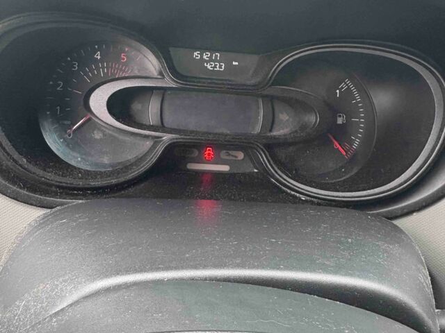 Білий Рено Трафік, об'ємом двигуна 1.6 л та пробігом 151 тис. км за 14600 $, фото 9 на Automoto.ua