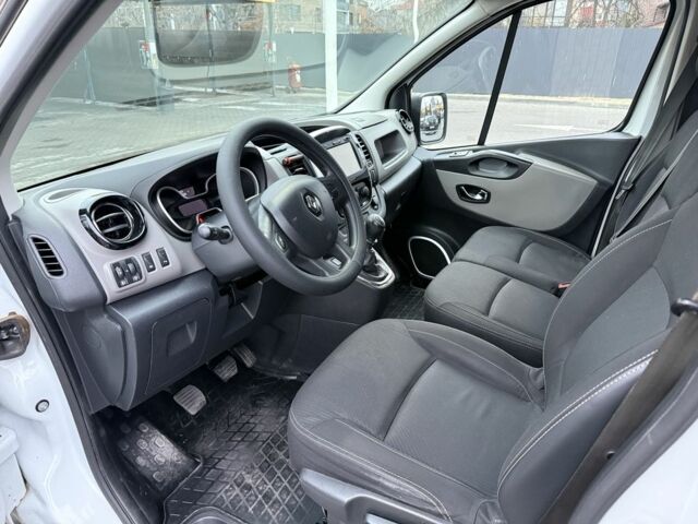 Белый Рено Трафик, объемом двигателя 1.6 л и пробегом 218 тыс. км за 10900 $, фото 9 на Automoto.ua