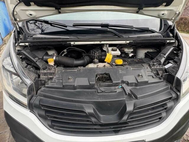 Білий Рено Трафік, об'ємом двигуна 1.6 л та пробігом 151 тис. км за 14600 $, фото 5 на Automoto.ua