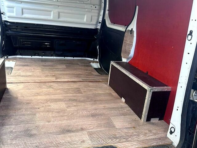 Белый Рено Трафик, объемом двигателя 1.6 л и пробегом 247 тыс. км за 19000 $, фото 6 на Automoto.ua