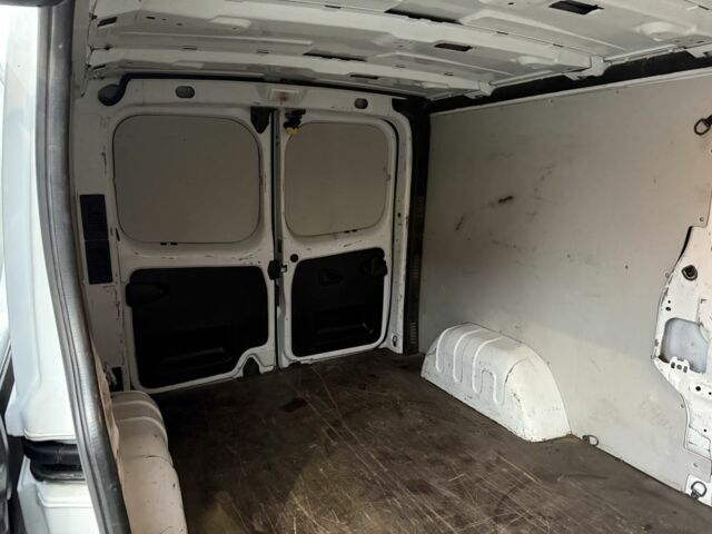 Белый Рено Трафик, объемом двигателя 1.6 л и пробегом 218 тыс. км за 10900 $, фото 6 на Automoto.ua