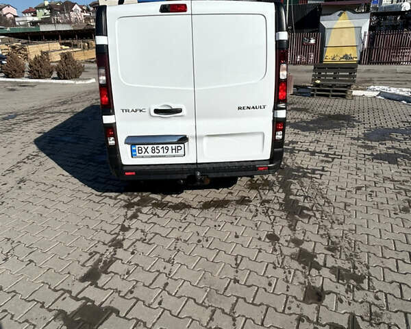 Белый Рено Трафик, объемом двигателя 1.6 л и пробегом 221 тыс. км за 16700 $, фото 8 на Automoto.ua