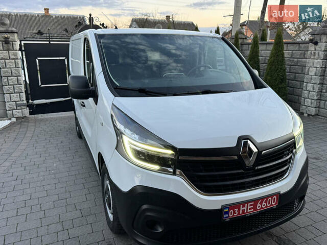 Белый Рено Трафик, объемом двигателя 2 л и пробегом 210 тыс. км за 15900 $, фото 7 на Automoto.ua
