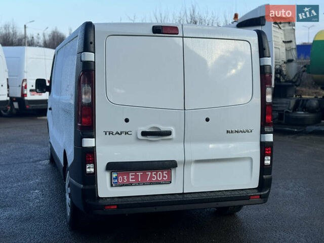 Белый Рено Трафик, объемом двигателя 2 л и пробегом 215 тыс. км за 16300 $, фото 9 на Automoto.ua