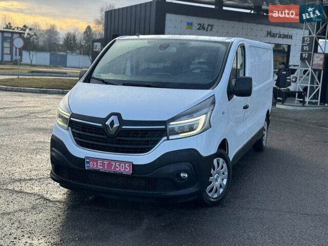 Белый Рено Трафик, объемом двигателя 2 л и пробегом 215 тыс. км за 16300 $, фото 2 на Automoto.ua