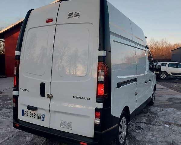 Белый Рено Трафик, объемом двигателя 2 л и пробегом 140 тыс. км за 18300 $, фото 52 на Automoto.ua