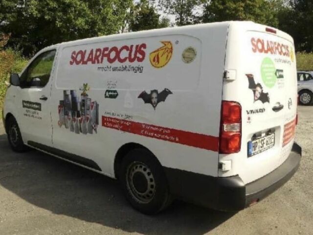 Белый Рено Трафик, объемом двигателя 2 л и пробегом 166 тыс. км за 7500 $, фото 1 на Automoto.ua