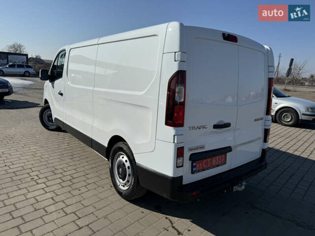 Белый Рено Трафик, объемом двигателя 2 л и пробегом 89 тыс. км за 17550 $, фото 5 на Automoto.ua